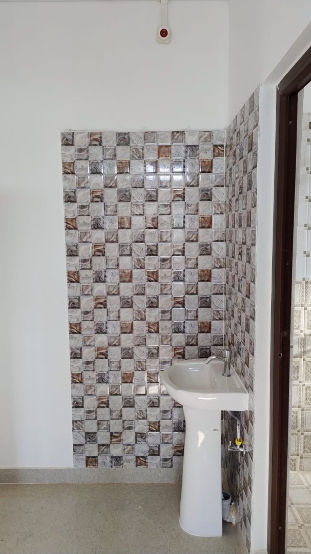 Unfurnished 2bhk in Bhaskar Path, Borbari, Guwahati, Assam, India for Rent